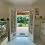 Апартаменты Relax In Piscina - Free Parking E Ampio Giardino *