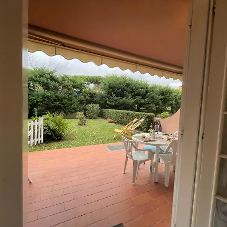 דירה Relax In Piscina - Free Parking E Ampio Giardino לואנו