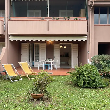 Relax In Piscina - Free Parking E Ampio Giardino * Лоано