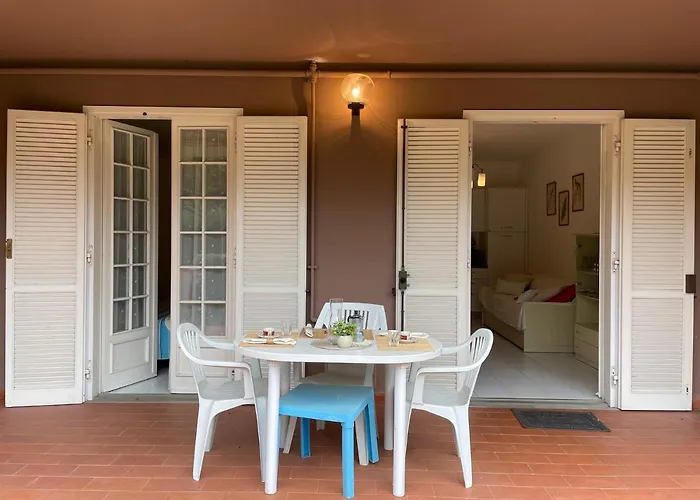 Relax In Piscina - Free Parking E Ampio Giardino *
