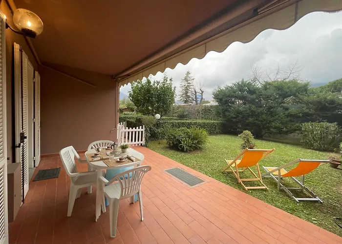 Relax In Piscina - Free Parking E Ampio Giardino Apartment Loano