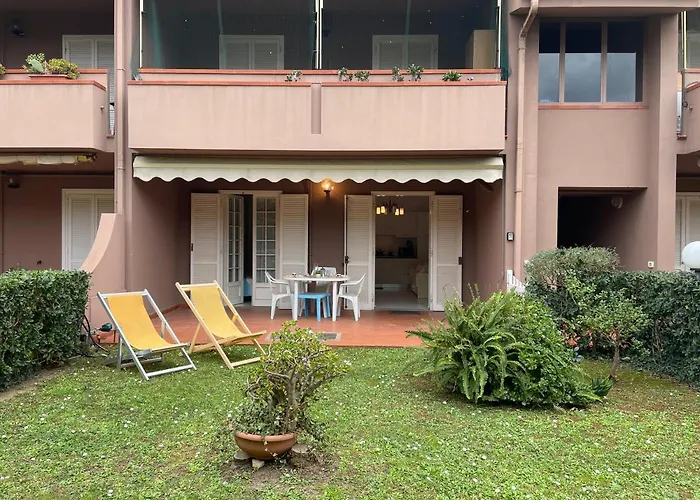 Relax In Piscina - Free Parking E Ampio Giardino * Loano
