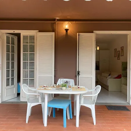 Relax In Piscina - Free Parking E Ampio Giardino *