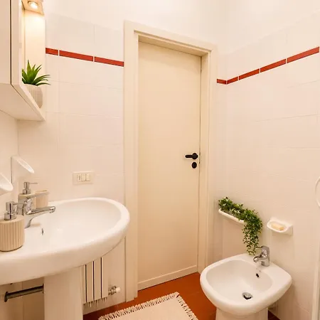 Relax In Piscina - Free Parking E Ampio Giardino Loano